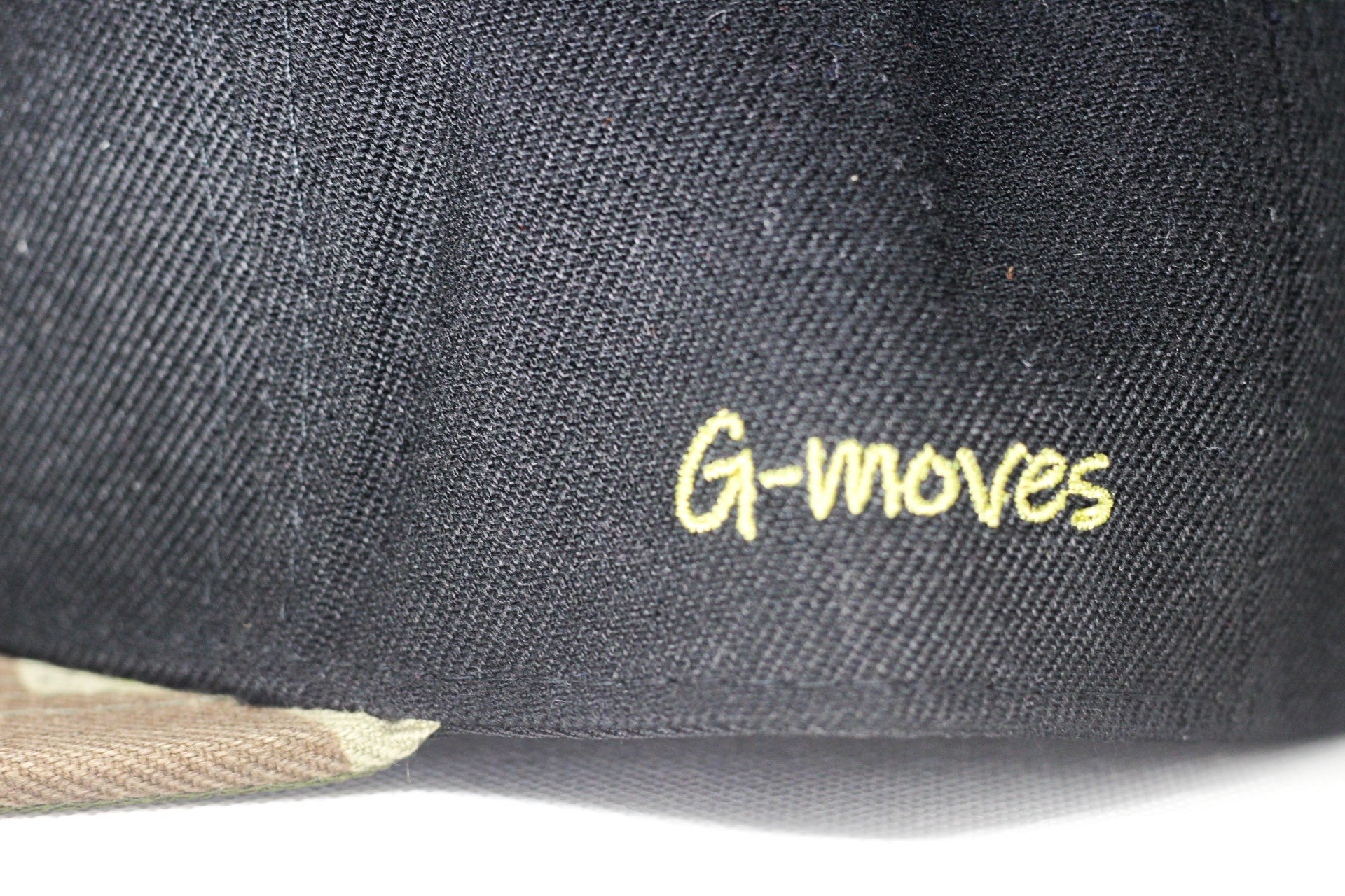 G-Moves Signature Snapbacks